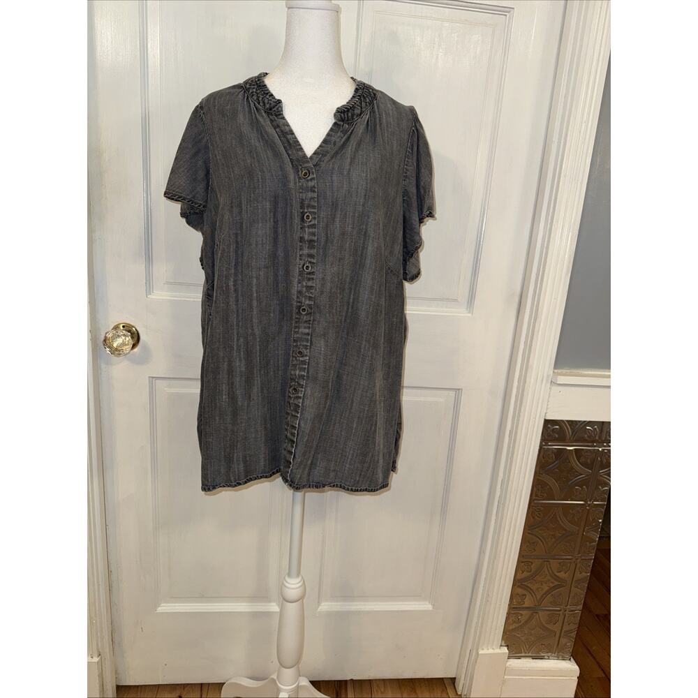 Jane + Delancey chambray ruffled V-neck button-up top 1X